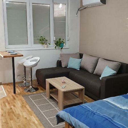 Apartments In City Center Куманово Экстерьер фото